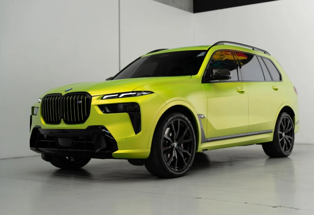 Vehicle Vinyl Wrapping-b